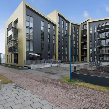 Premium Queen Downtown Apartment *